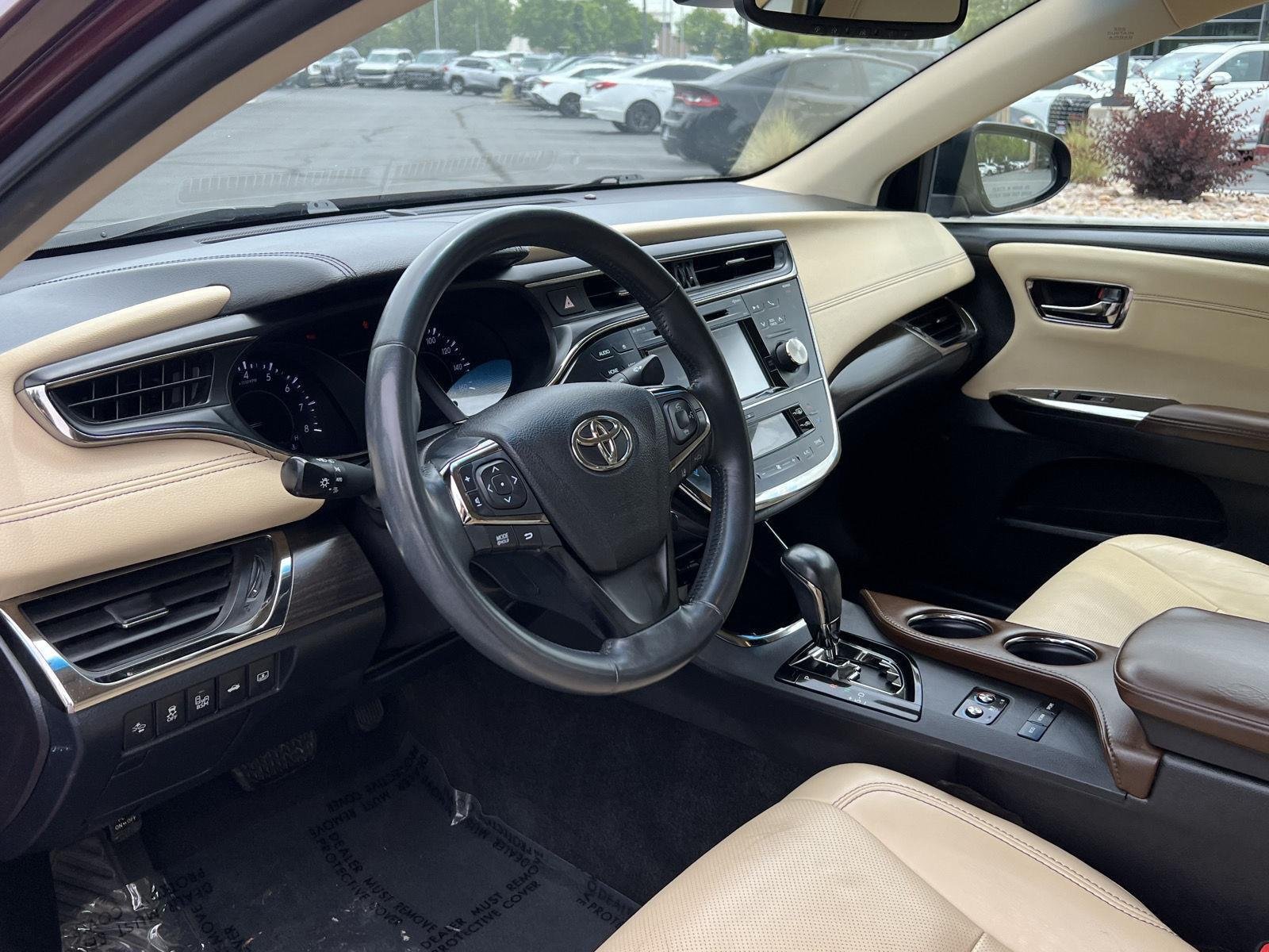 Used 2016 Ooh La La Rouge Mica Toyota Limited image 29
