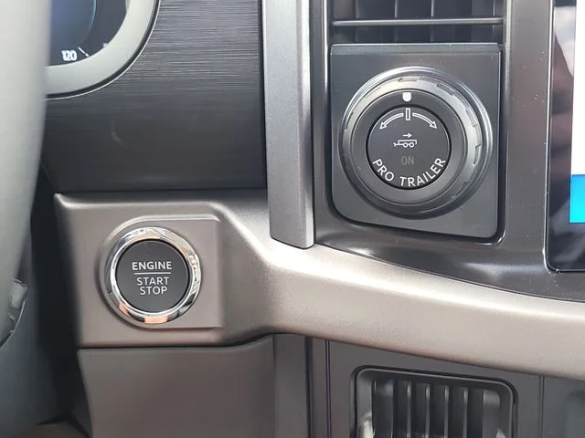 New 2026 Silver Metallic Ford XLT image 29