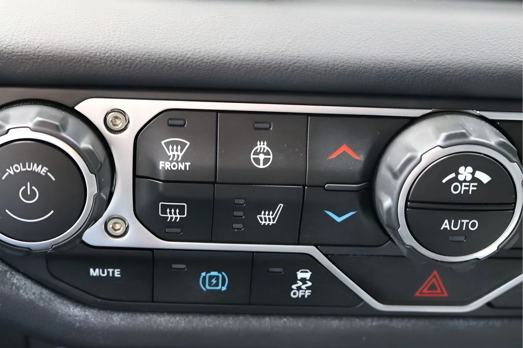 Used 2025 Gray Jeep Rubicon 4xe image 24