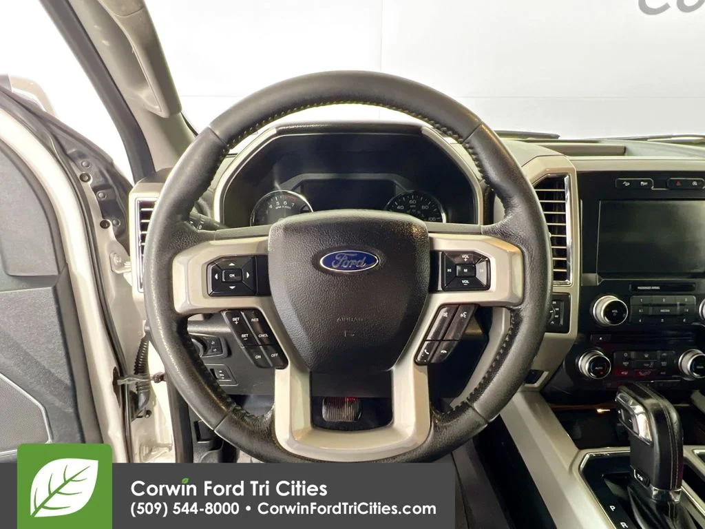Used 2015 White Platinum Clearcoat Metallic Ford Lariat image 8