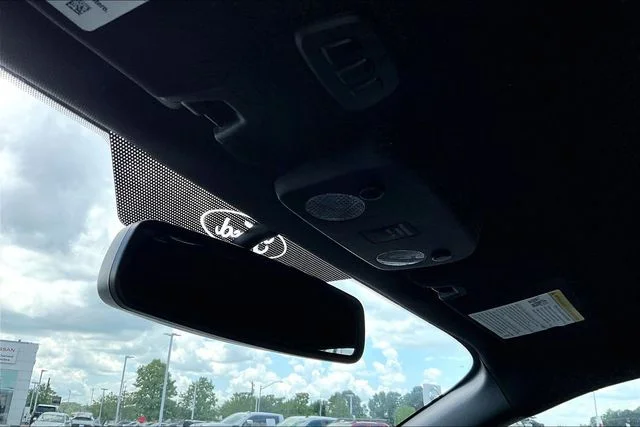 Used 2019 Silver Ford GT Premium image 24