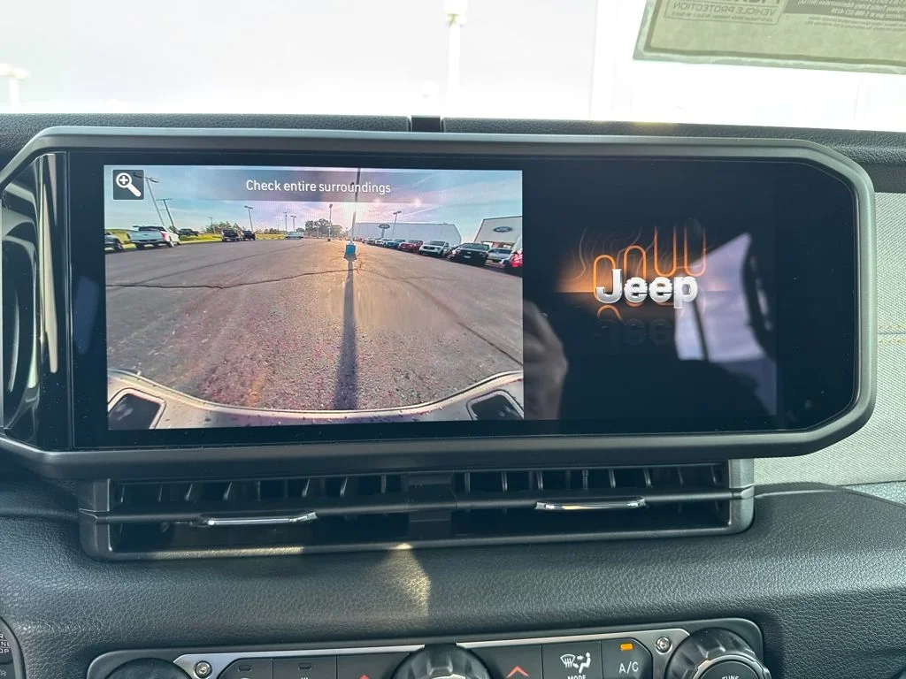 New 2025 Green Jeep Sport S image 19