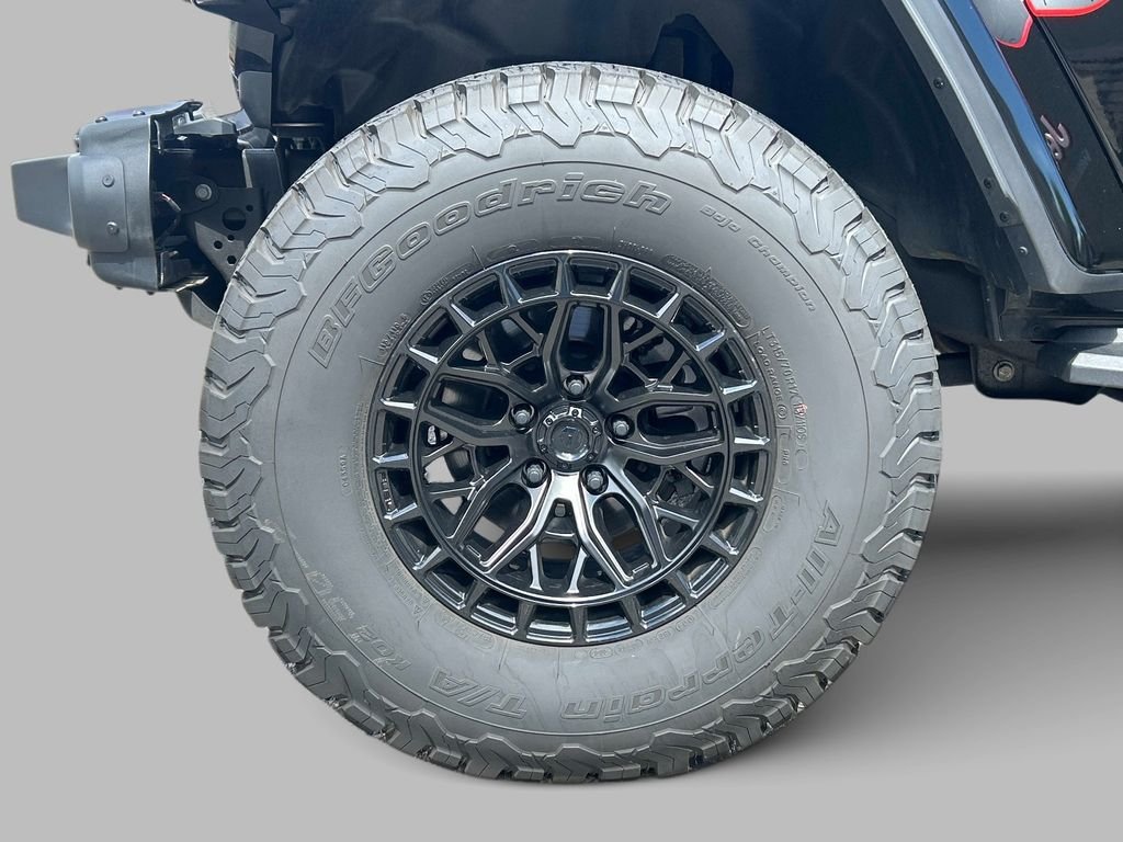 Used 2025 Black Jeep Rubicon X image 9