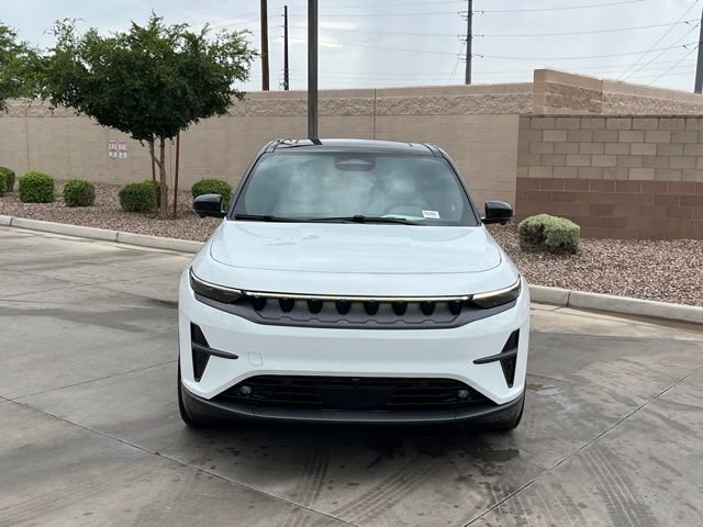 Used 2025 White Jeep Limited image 3