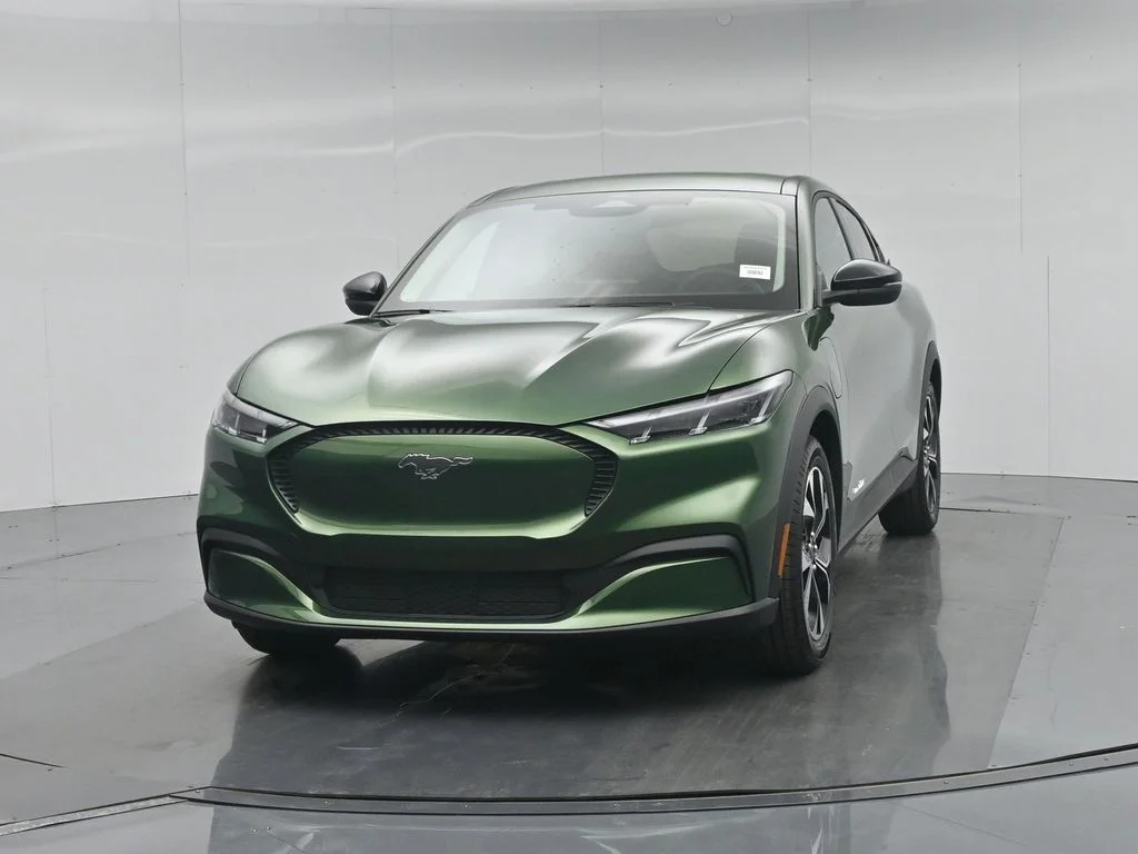 New 2026 Eruption Green Metallic Ford Select image 51