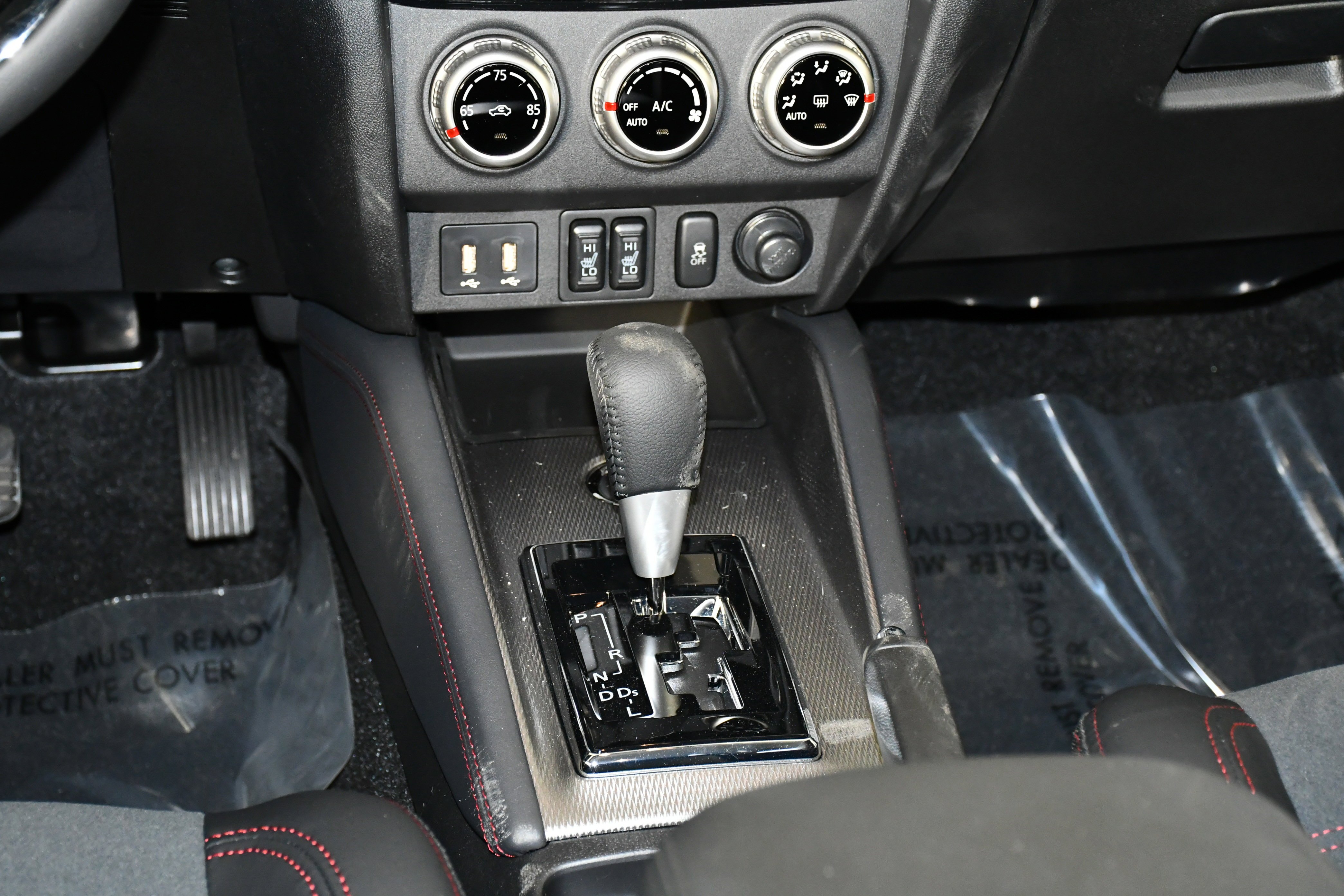 New 2026 Red Diamond Mitsubishi SE image 13