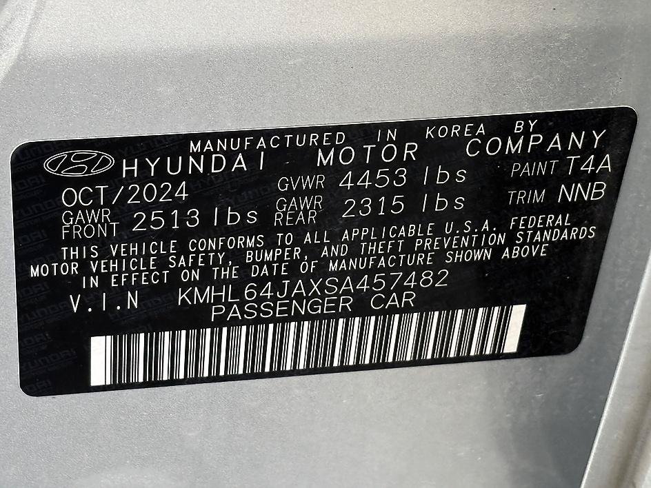 Used 2025 Aero Silver Hyundai SEL image 24