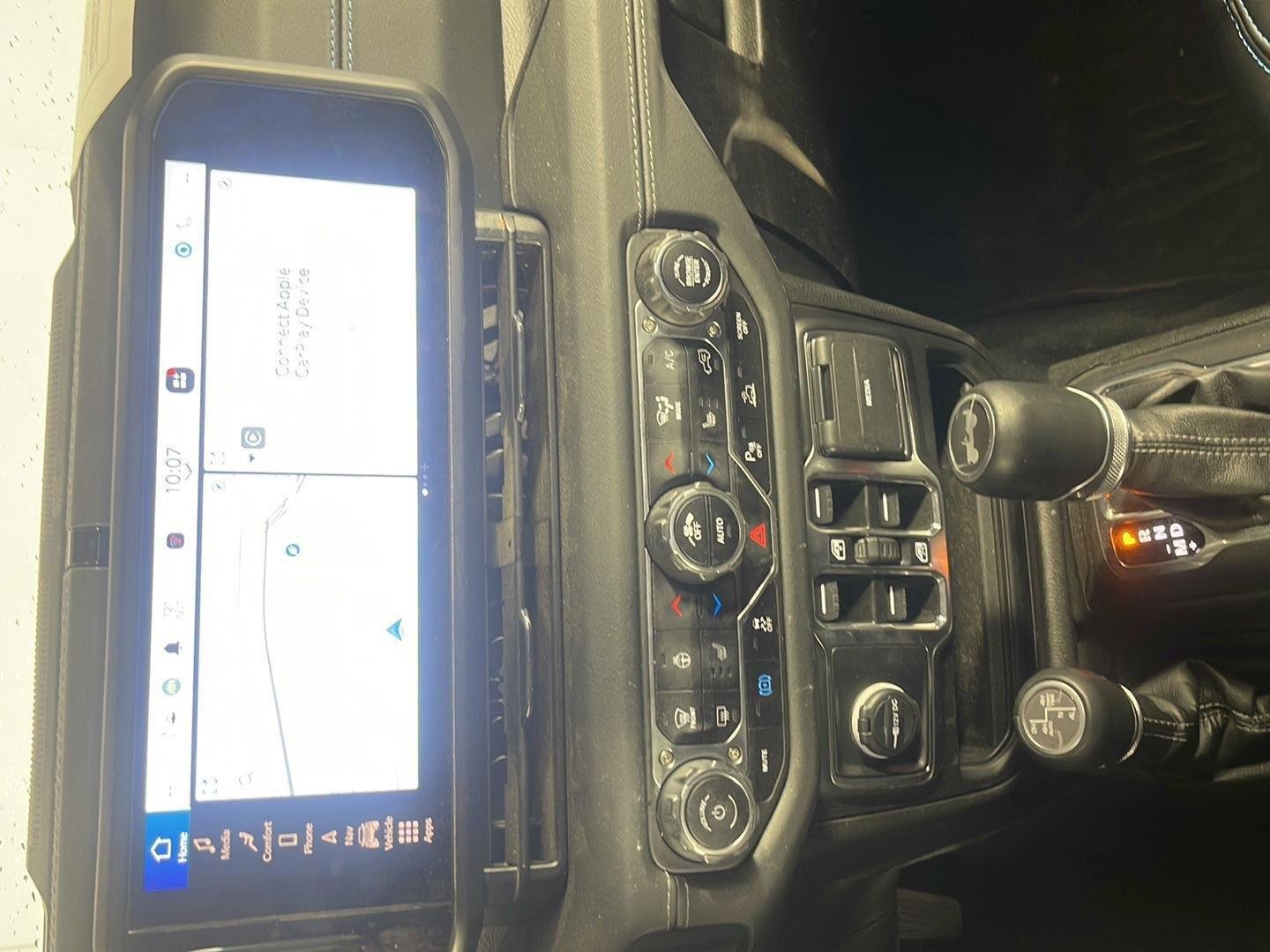 Used 2024 Silver Zynith Clearcoat Jeep High Altitude image 42