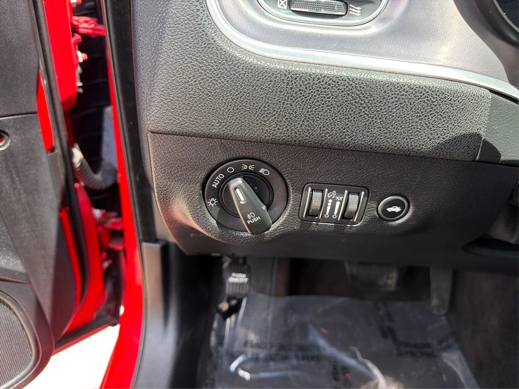 Used 2019 Torred Clearcoat Dodge GT image 18