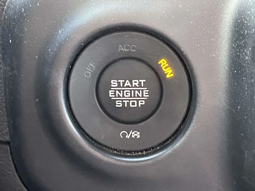 Used 2022 Red Jeep Unlimited Sport image 29