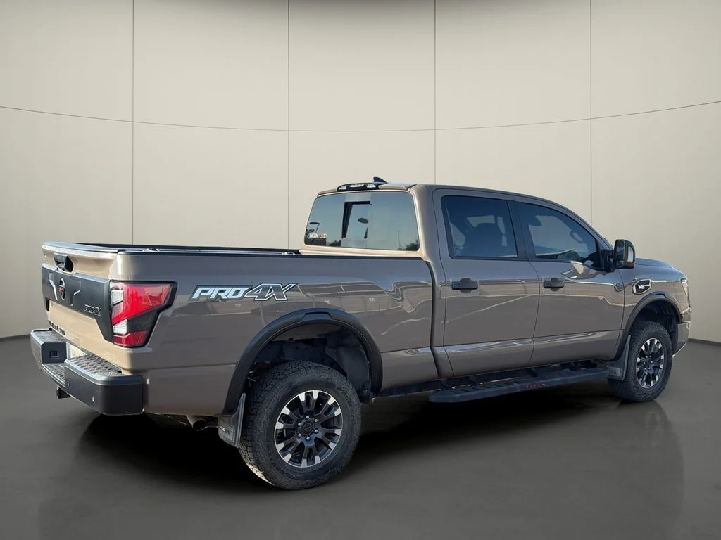 Used 2022 Beige Nissan PRO-4X image 7