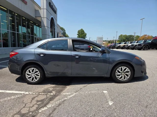 Used 2019 Gray Toyota LE image 10