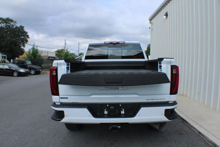 Certified Used 2026 Glacier White Tricoat GMC Denali Ultimate image 19