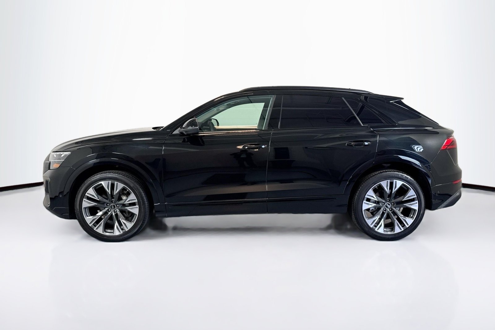 Used 2025 Mythos Black Audi Premium Plus image 8