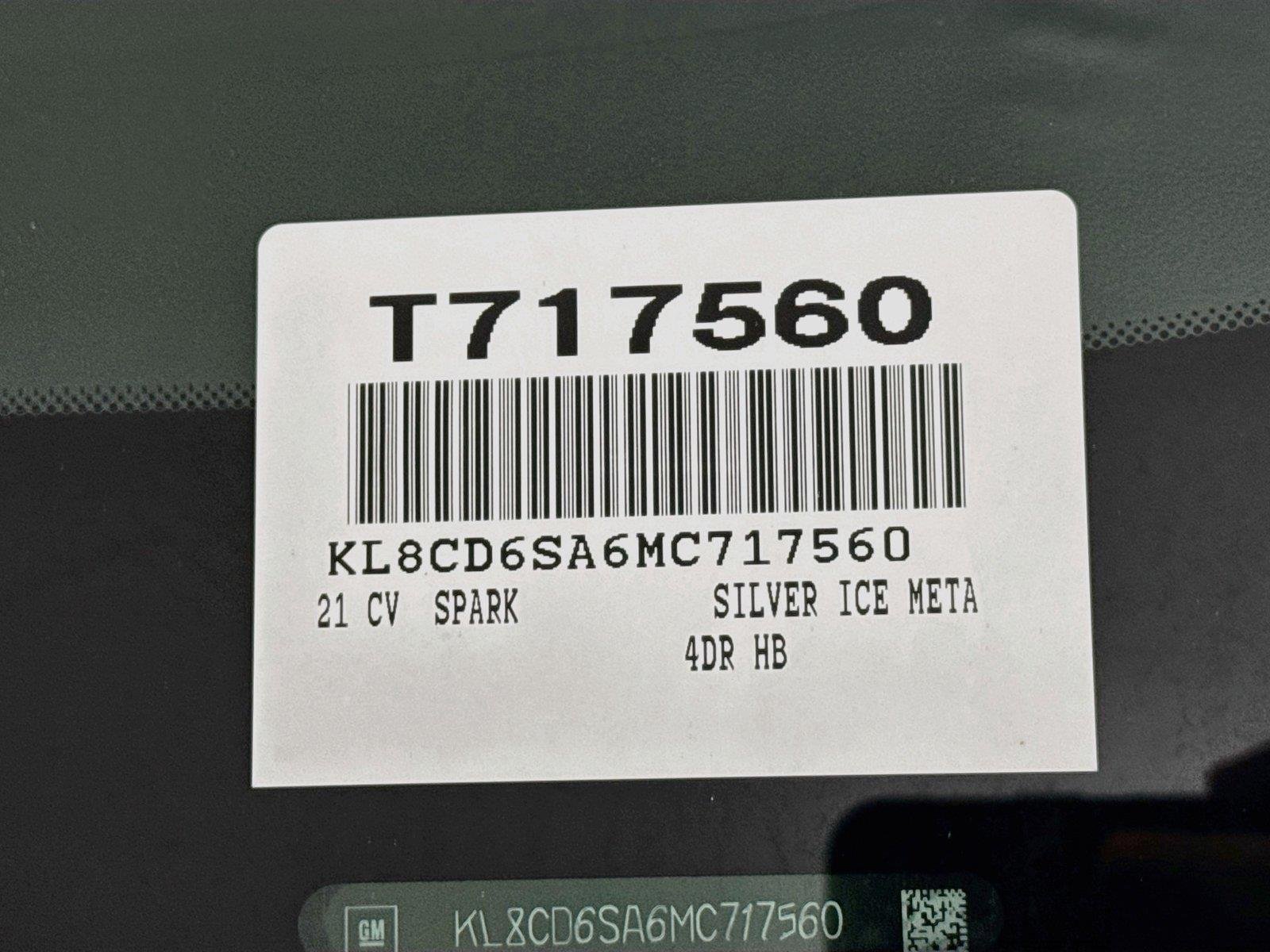 Used 2021 Silver Ice Chevrolet 1LT image 36