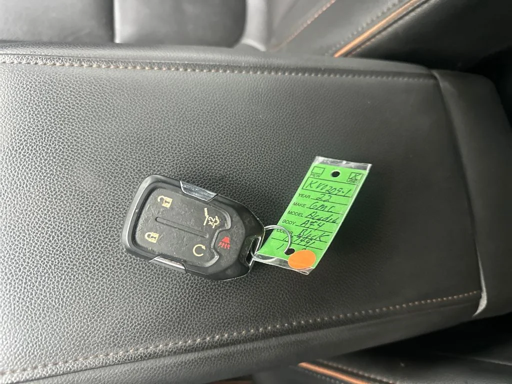 Used 2022 Black GMC AT4 image 15