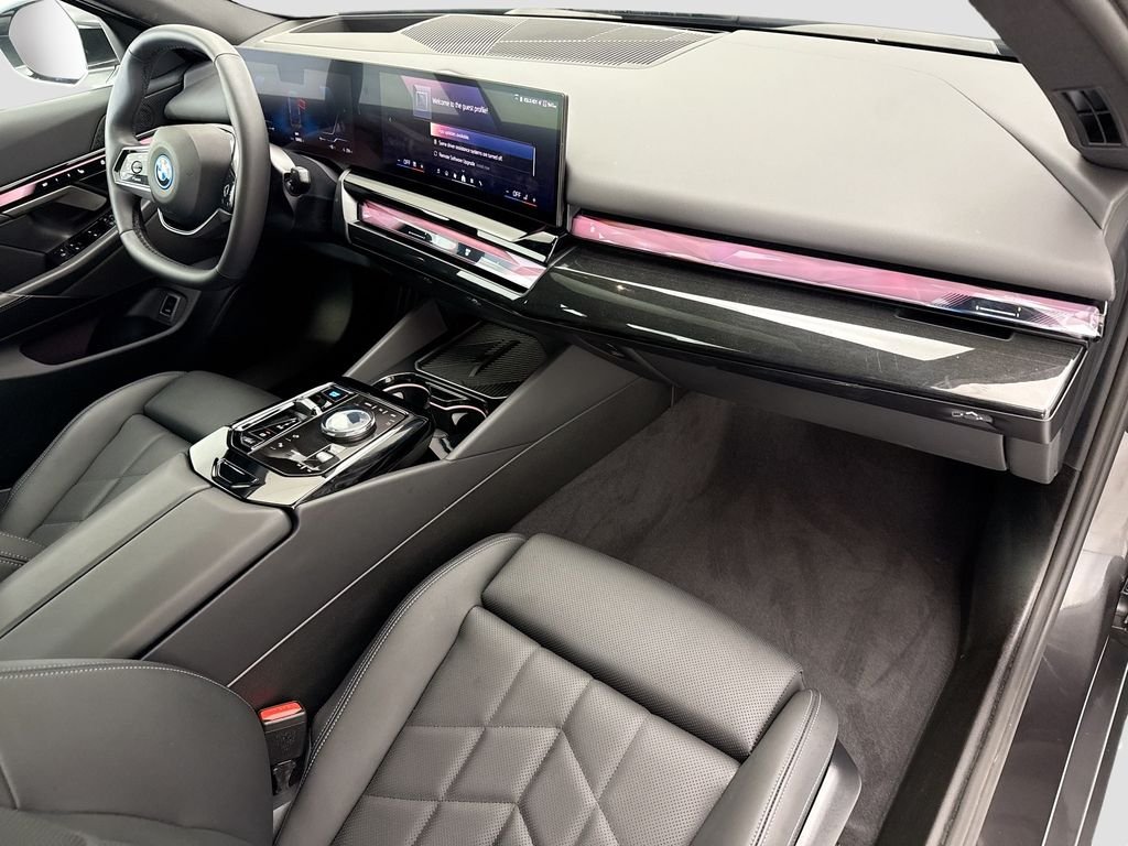 2026 BMW i5 40 - Photo 16