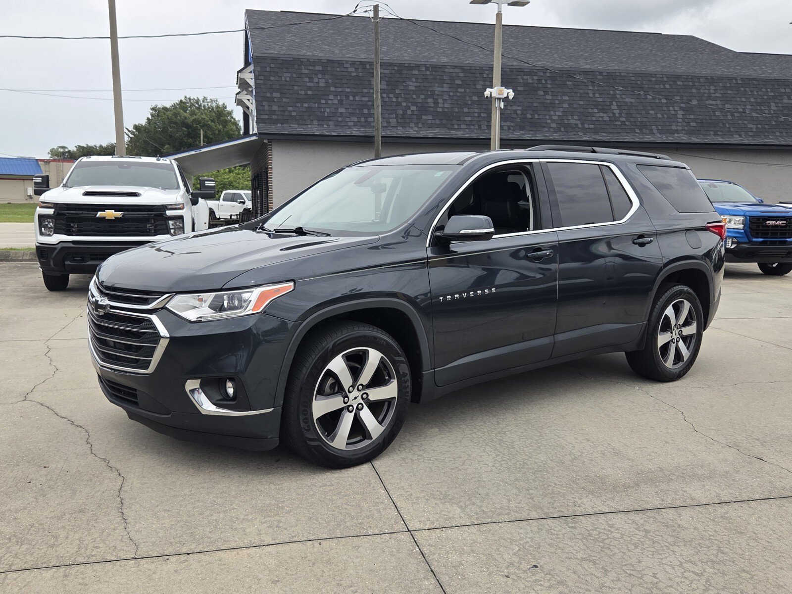 Used 2019 Graphite Metallic Chevrolet 3LT image 2