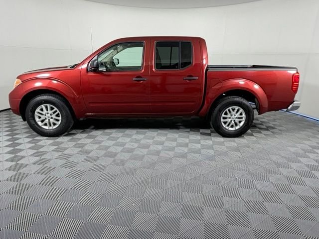 Used 2018 Red Nissan SV image 4