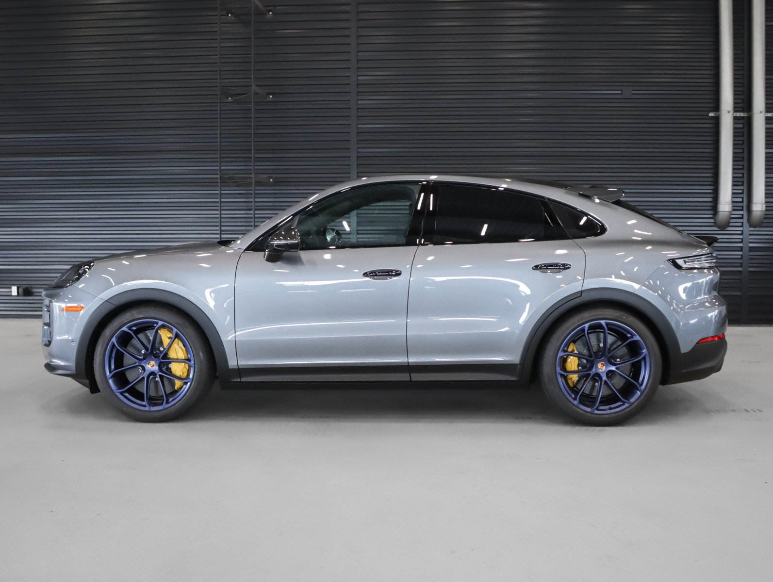 New 2026 Vanadium Grey Metallic Porsche Turbo GT image 2