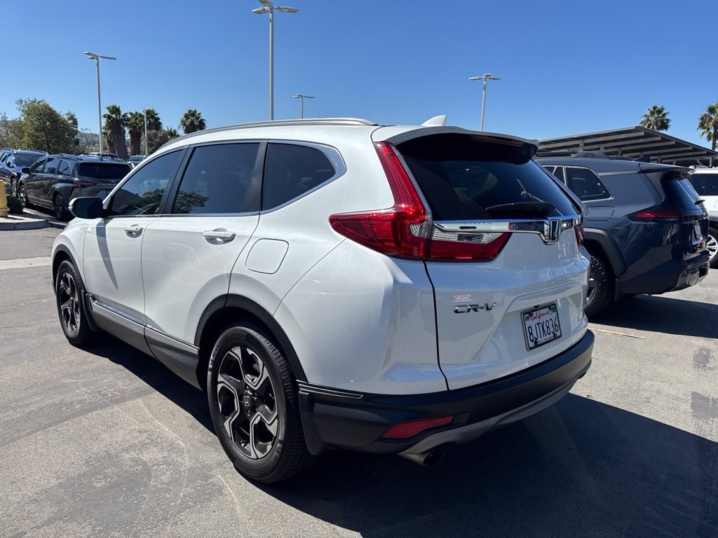 Used 2019 White Honda Touring image 4