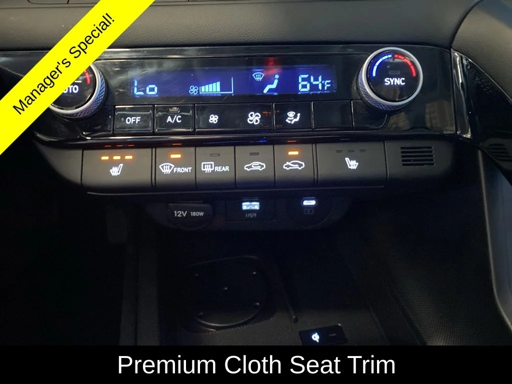 Used 2025 Gray Hyundai SEL Convenience image 21