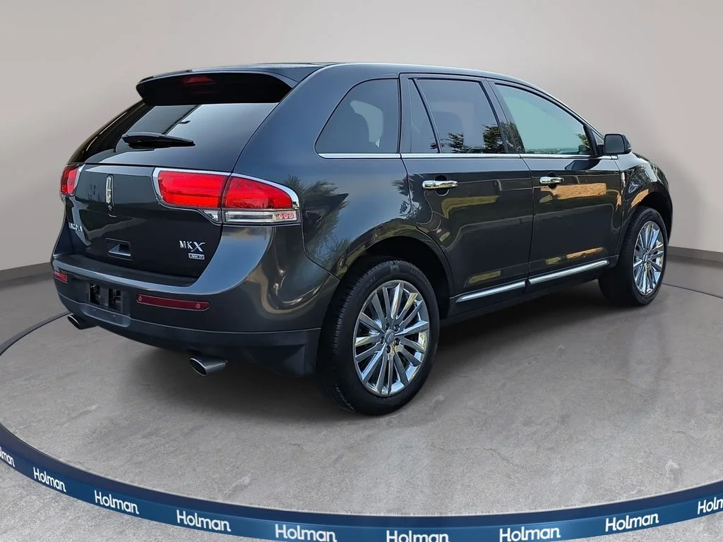 Used 2014 Smoked Quartz Metallic Tinted Clearcoat Lincoln Base image 6