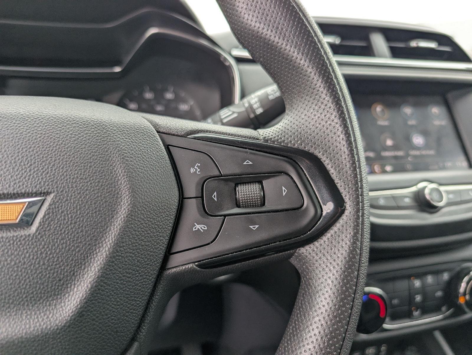 Used 2023 Mosaic Black Metallic Chevrolet LT image 13