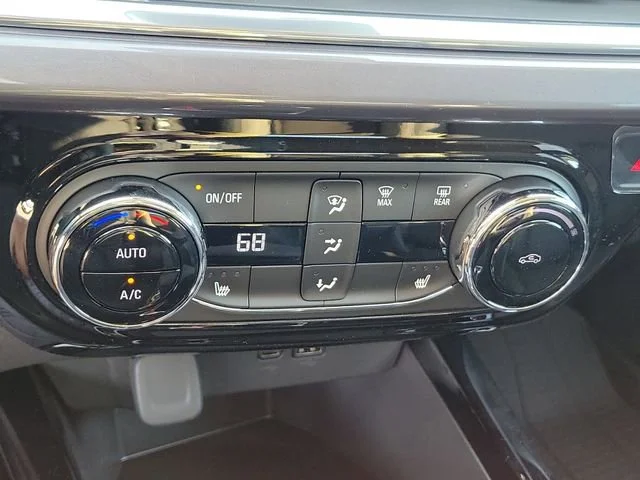 New 2026 Cacti Green Chevrolet ACTIV image 28