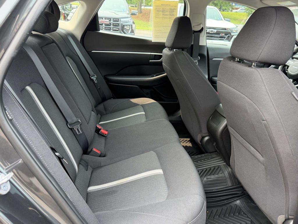 Used 2025 Gray Hyundai SEL image 13