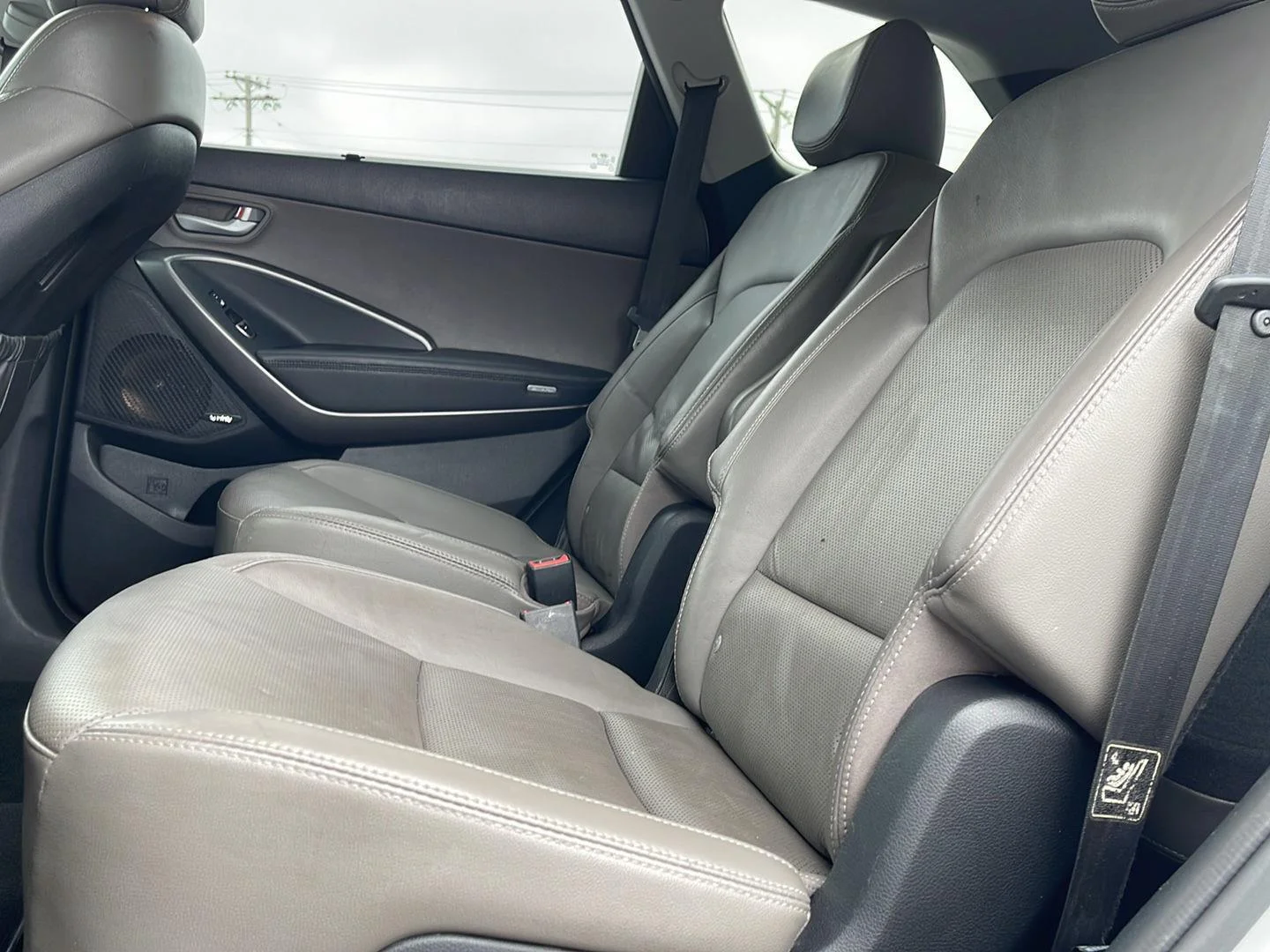 Used 2017 Circuit Silver Hyundai Limited Ultimate image 13