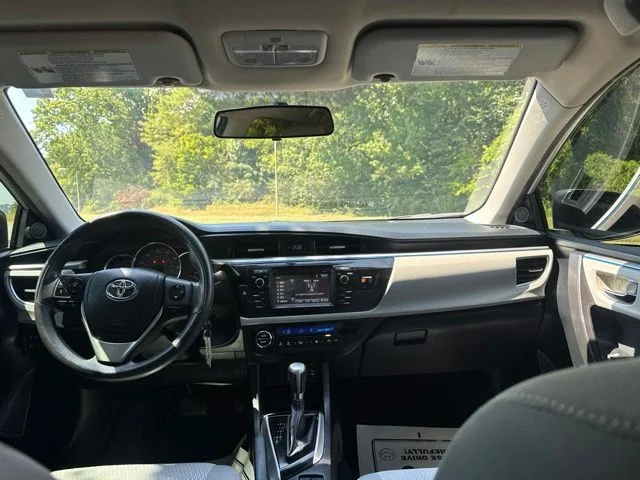Used 2014 Silver Toyota LE Plus image 12