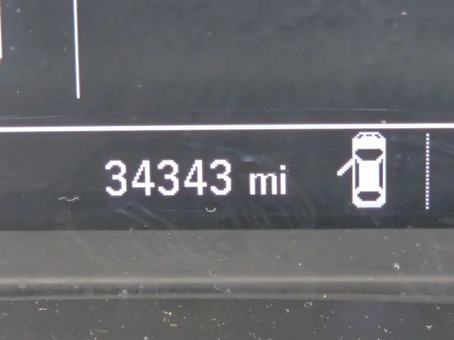 Used 2023 White Chevrolet LT image 34