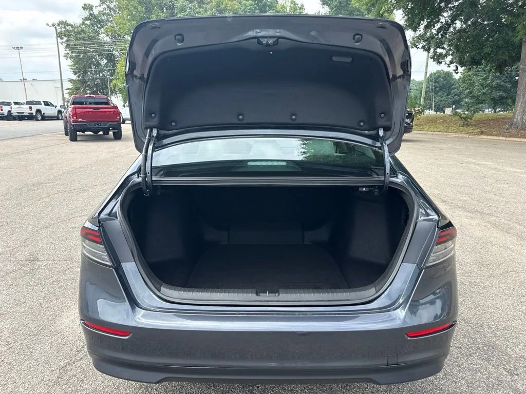 Used 2025 Gray Honda LX image 27