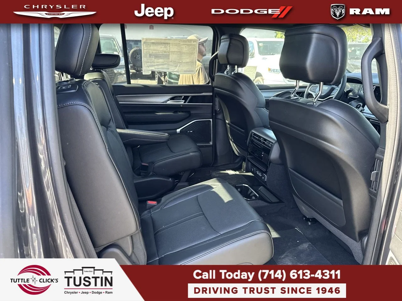 New 2026 Baltic-Gray Metallic Clear-Coat Exterior Paint Jeep 4DR 2WD image 23