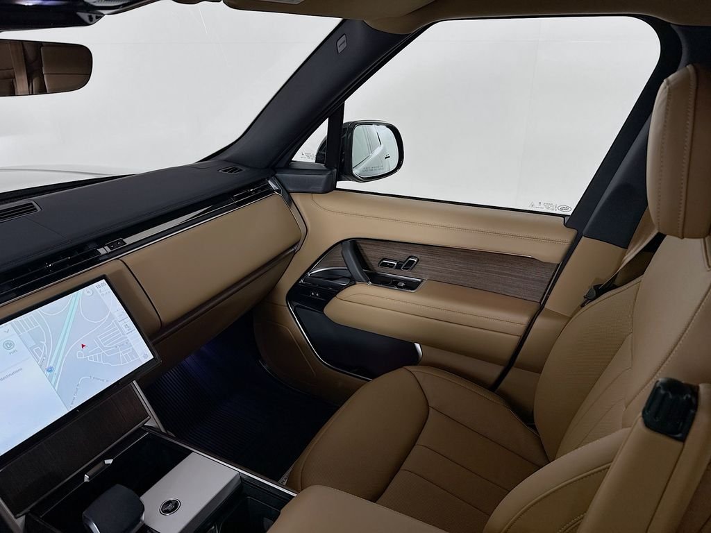 New 2026 Santorini Black Land Rover SE image 24