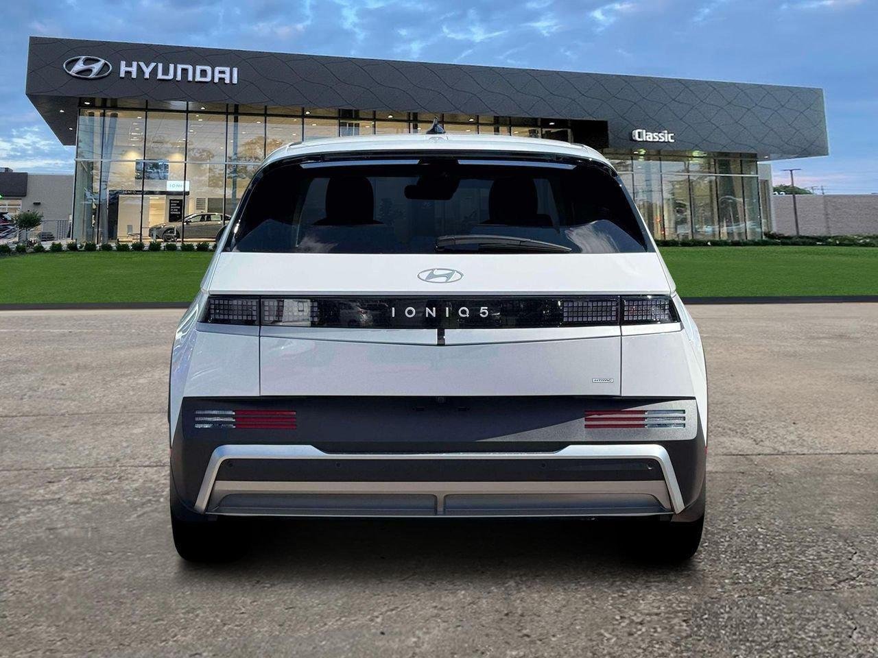 New 2026 Atlas White Hyundai SEL image 6