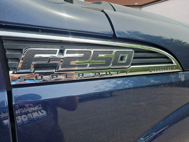 Used 2015 Blue Ford Lariat image 5