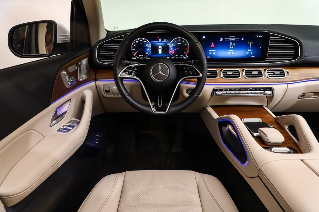 New 2026 Polar White Mercedes-Benz GLS 450 image 39