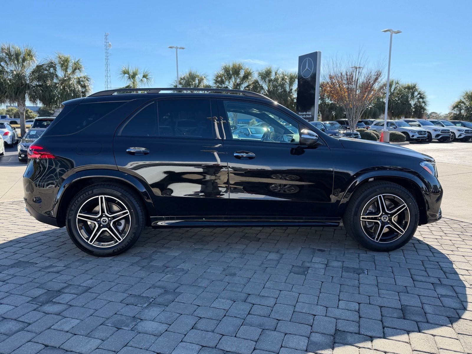 New 2026 Black Mercedes-Benz GLE 350 image 8