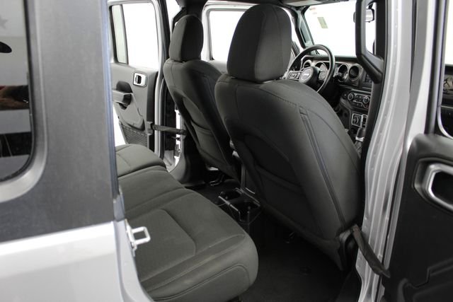 Used 2019 Silver Jeep Unlimited Sport S image 22