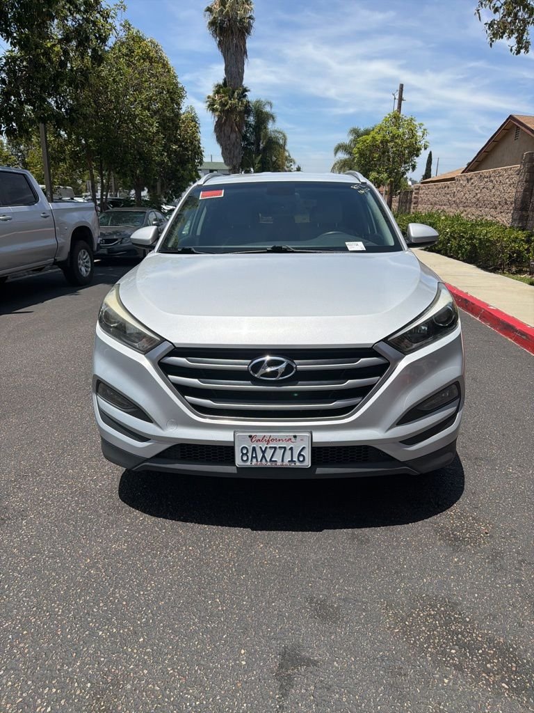 Used 2017 Black Hyundai SE image 2