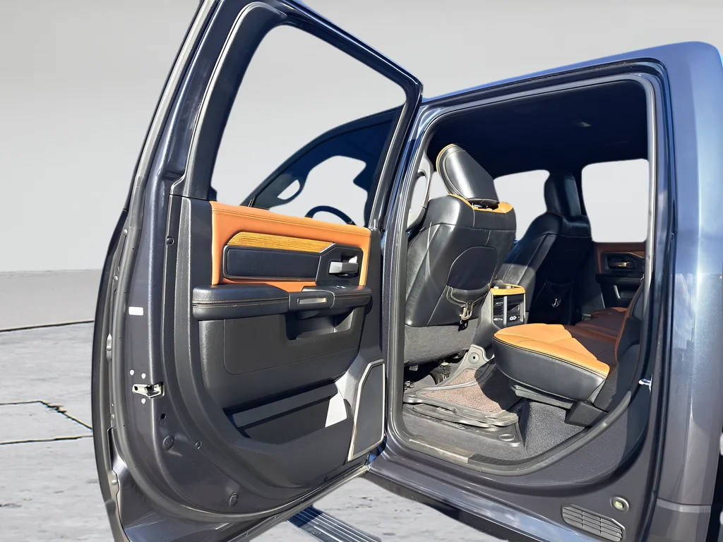 Used 2019 Gray Ram Laramie Longhorn image 11