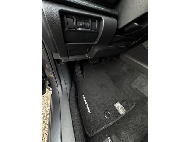 New 2026 MAGNETITE GRAY PEARL Subaru Premium image 17