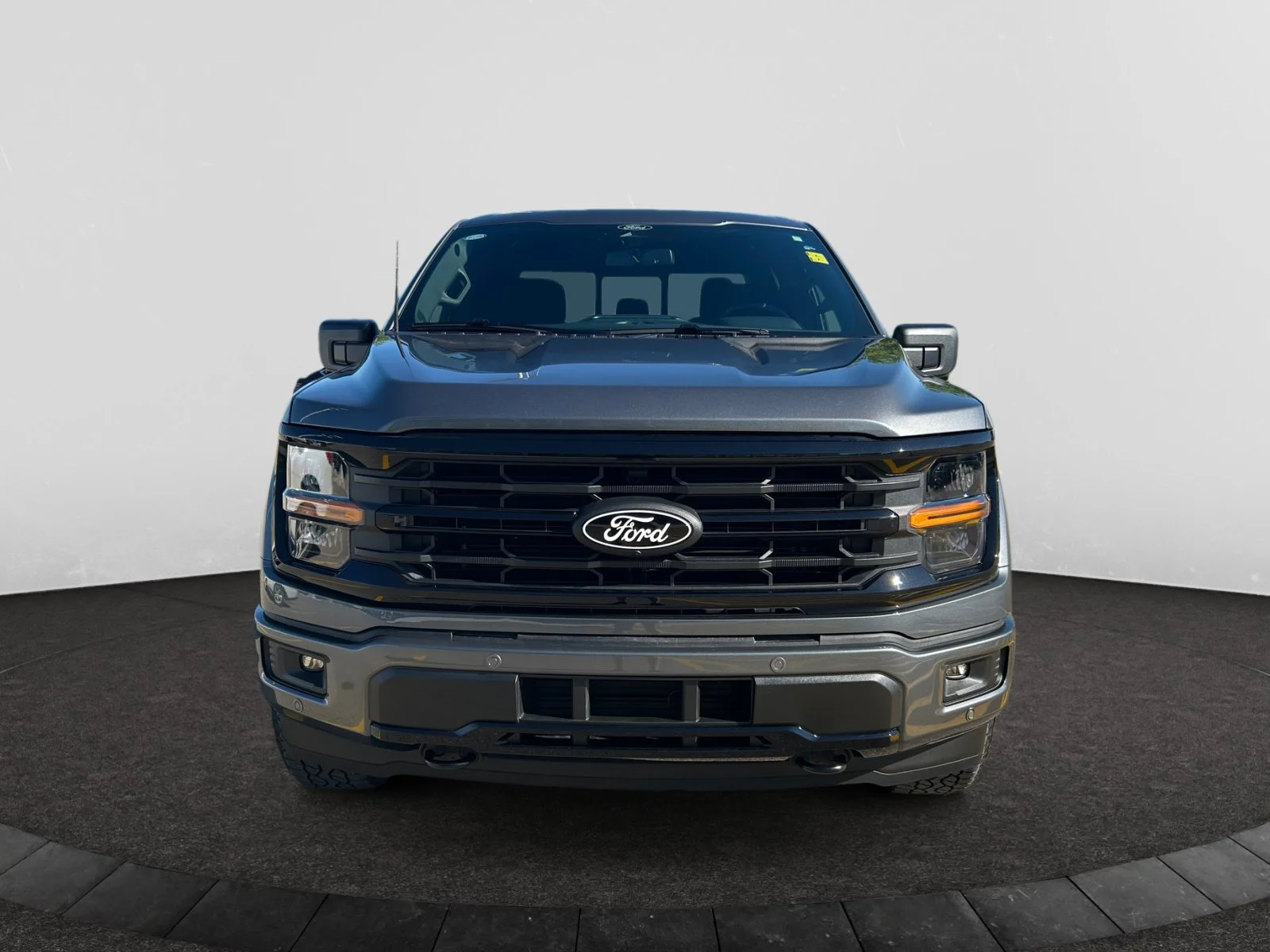 New 2026 Carbonized Grey Metallic Ford XLT image 8