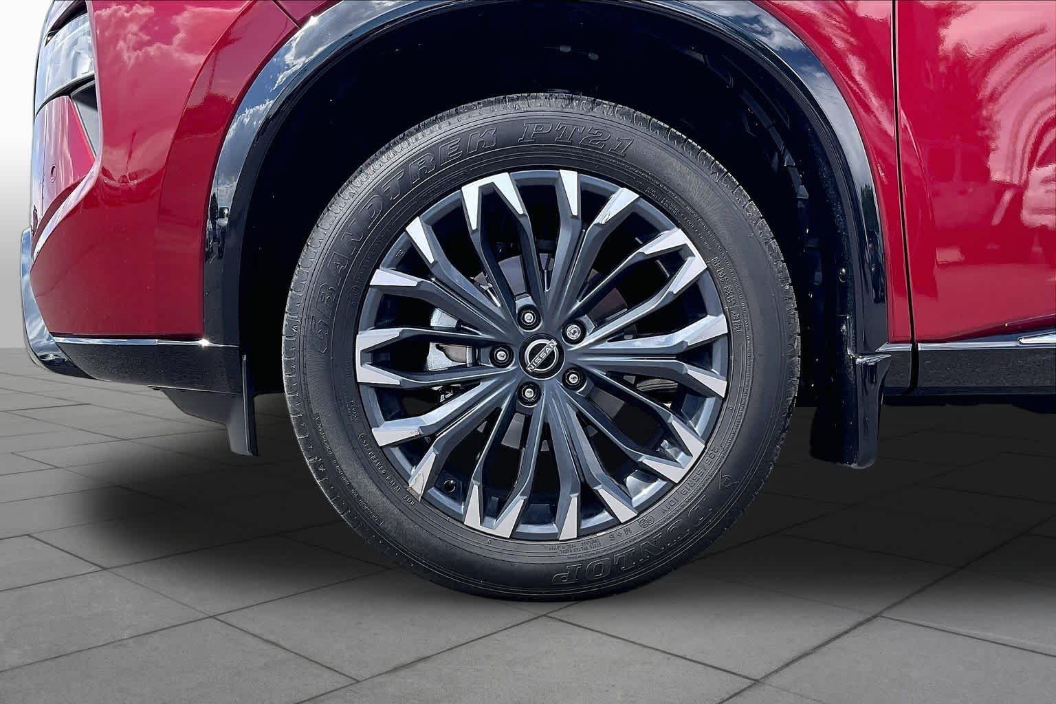 Used 2026 Scarlet Ember Tintcoat Nissan Platinum image 10