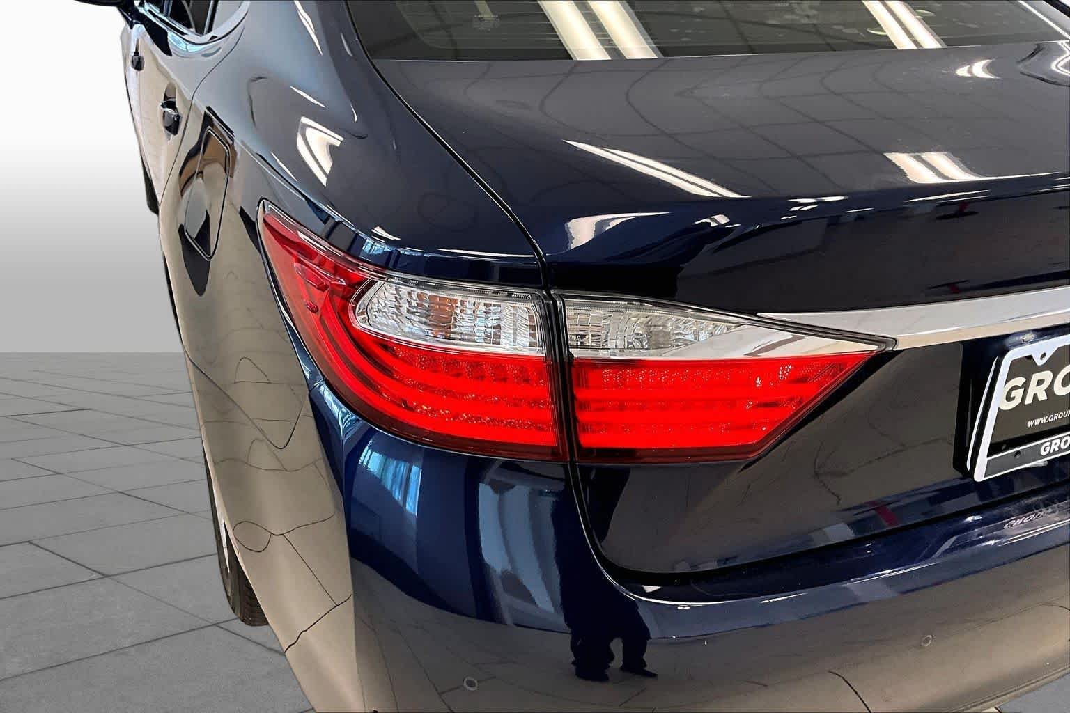 Used 2015 Deep Sea Mica Lexus  image 25