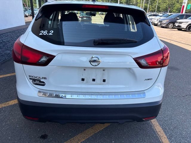 Used 2017 Glacier White Nissan S image 6