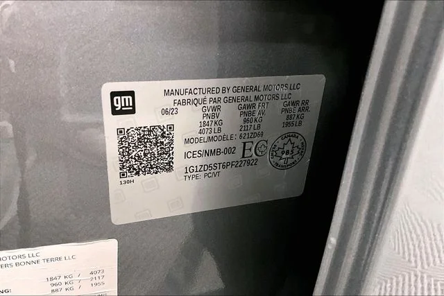 Used 2023 Sterling Gray Metallic Chevrolet LT image 38