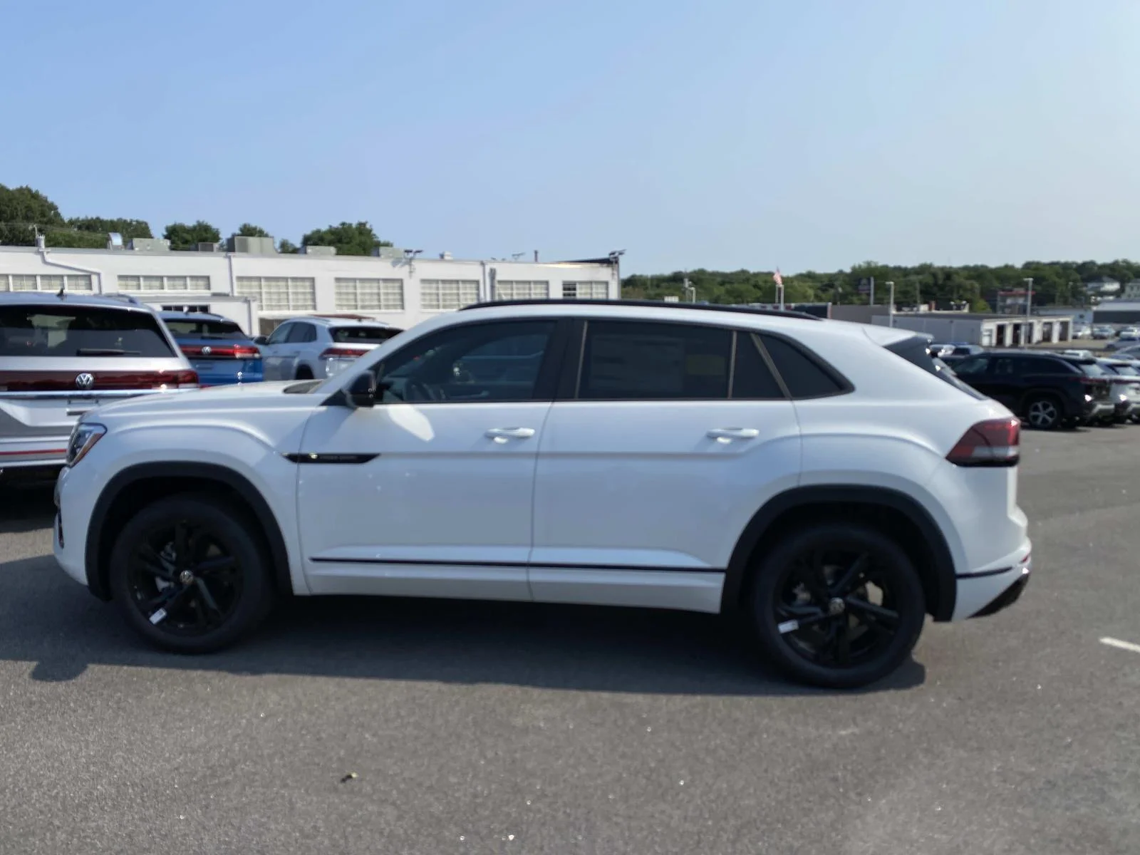 2026 Volkswagen Atlas Cross Sport 16